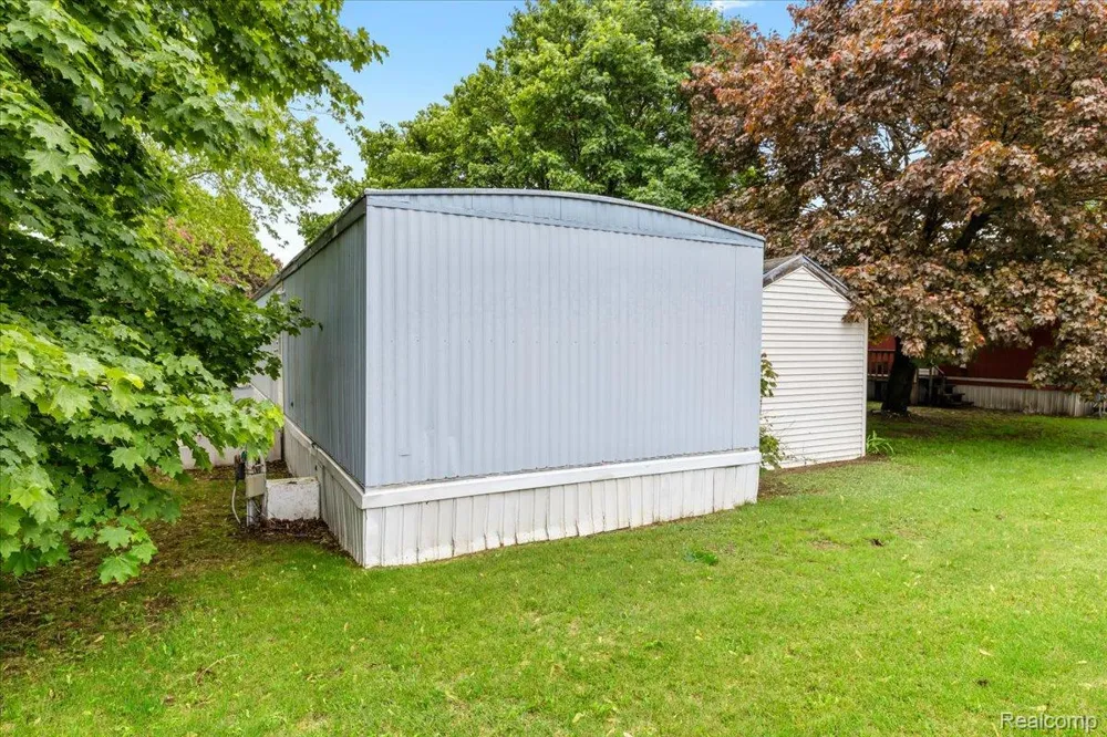 3723 Pinoak Street Brandon Charter Township, MI 48348