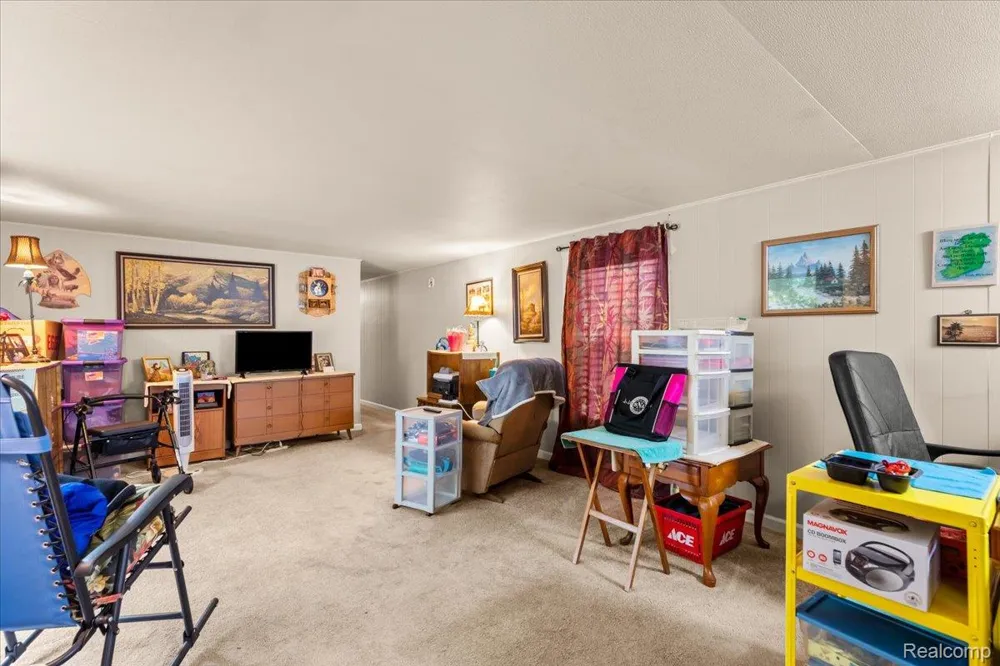 3723 Pinoak Street Brandon Charter Township, MI 48348