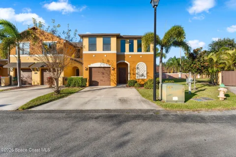 1415 Lara Circle #106