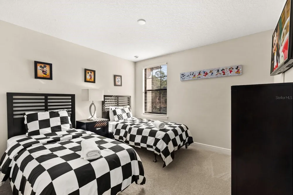 8193 ROSEVILLE BOULEVARD Davenport, FL 33896