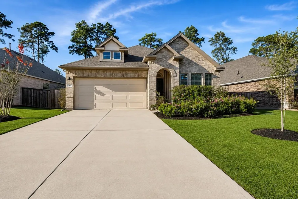 119 Winged Elm Court Willis, TX 77318