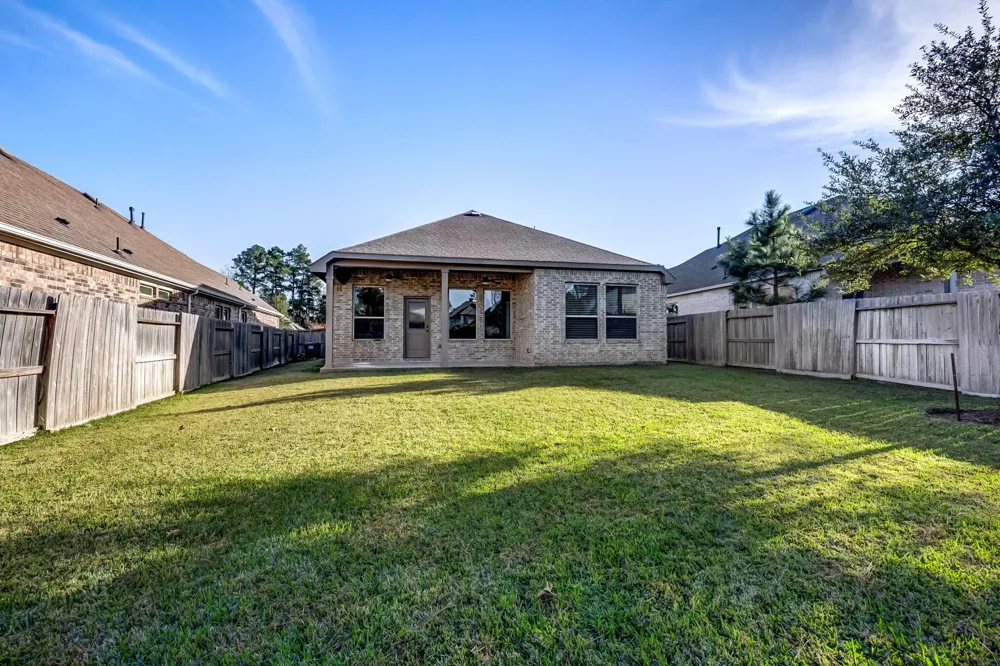 119 Winged Elm Court Willis, TX 77318