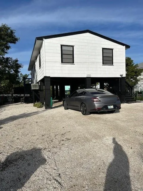 74 Pelican Ln Big Pine, FL 33043