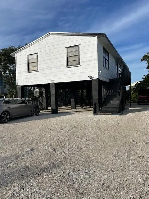 74 Pelican Ln Big Pine, FL 33043