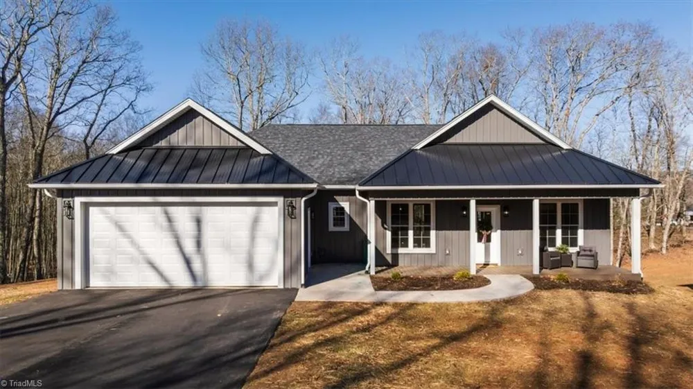 559 Memorial Park Drive Sparta, NC 28675