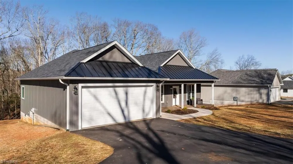 559 Memorial Park Drive Sparta, NC 28675