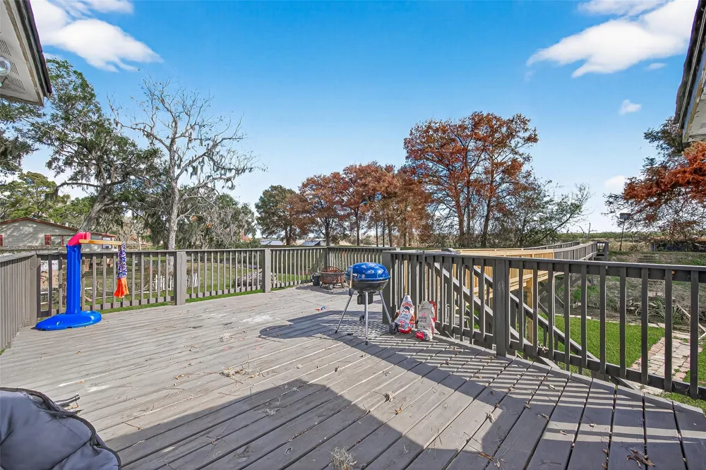 29927 County Road 25 Damon, TX 77430