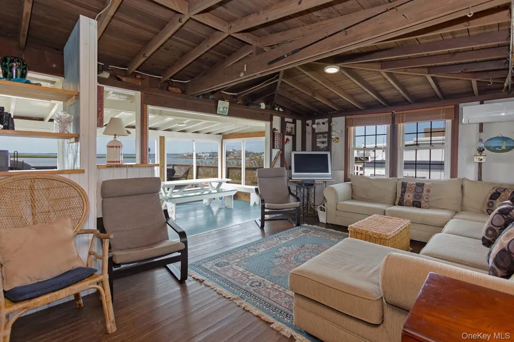 39 Point Road Westhampton Beach, NY 11978