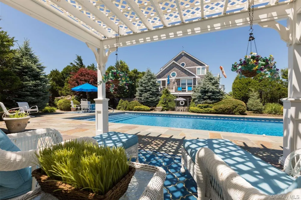 300 Latham Lane Orient, NY 11957