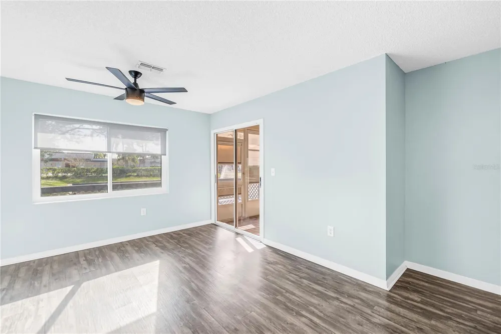 9049 ANTIGUA DRIVE Seminole, FL 33777
