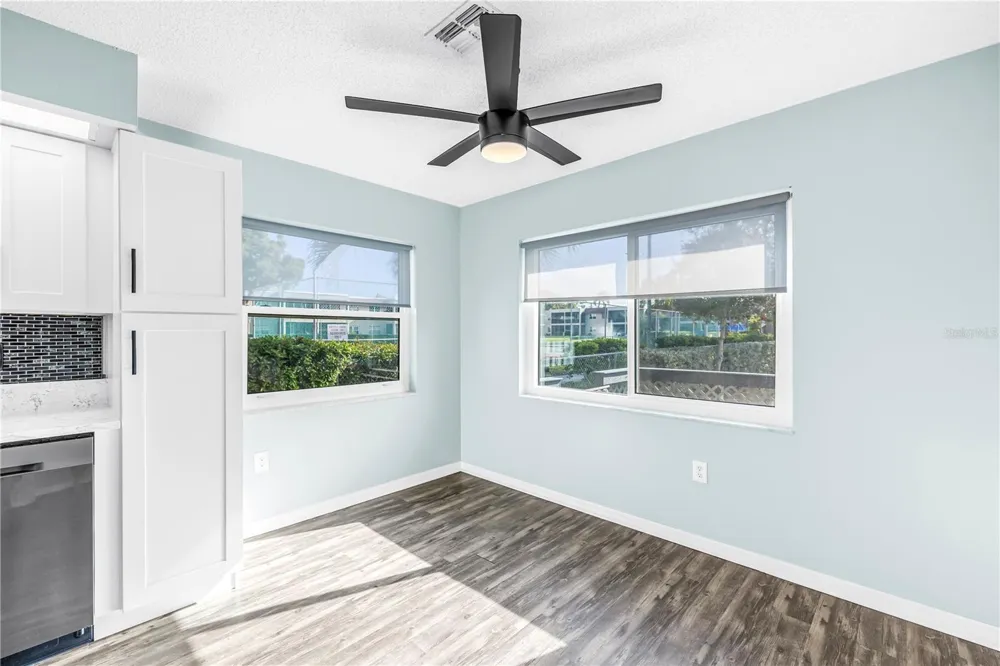 9049 ANTIGUA DRIVE Seminole, FL 33777