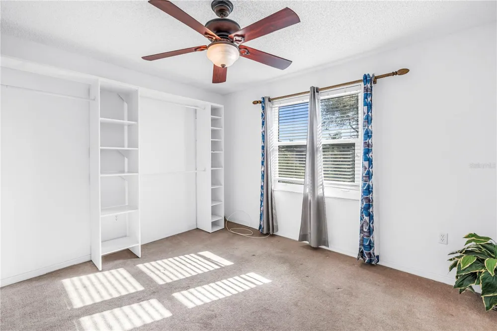 9049 ANTIGUA DRIVE Seminole, FL 33777