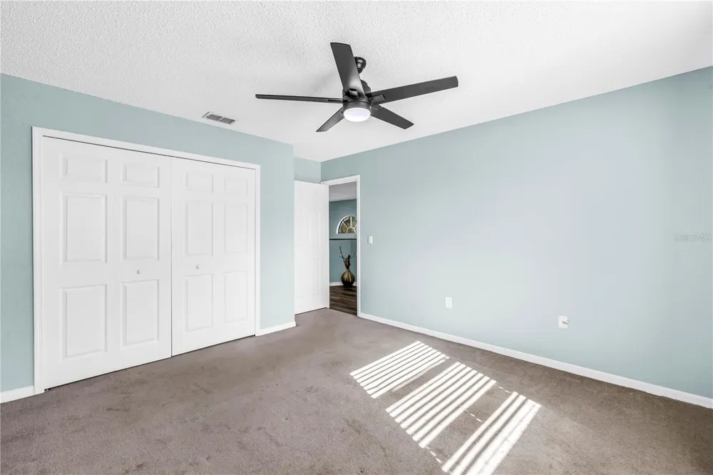 9049 ANTIGUA DRIVE Seminole, FL 33777