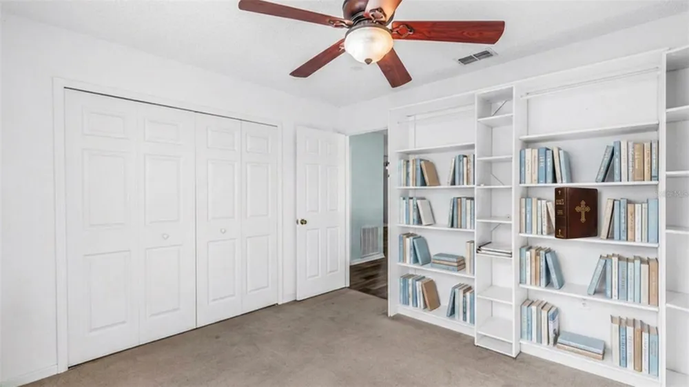 9049 ANTIGUA DRIVE Seminole, FL 33777