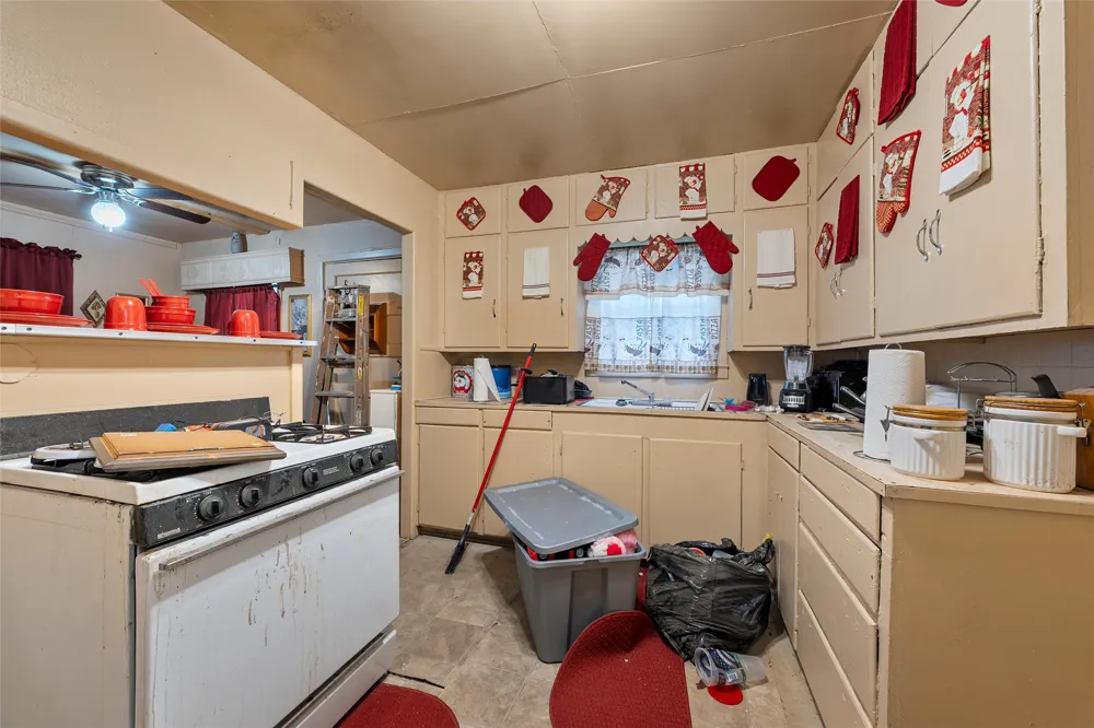 416 Capps Street Marlin, TX 76661