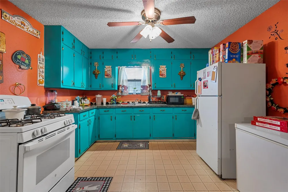 416 Capps Street Marlin, TX 76661