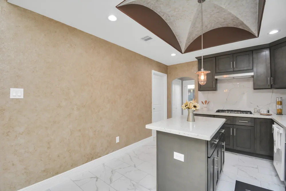 2705 S Fox Street Houston, TX 77003