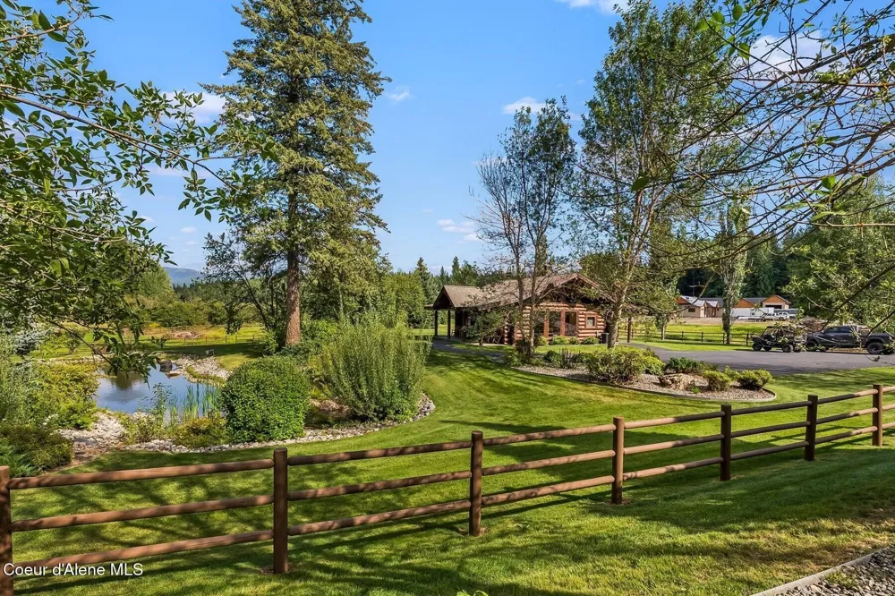 534 Saddleback Drive Naples, ID 83847