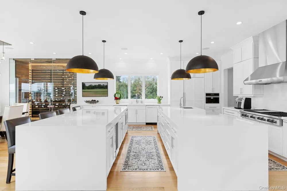 4 Heatherwood Lane Quogue, NY 11959