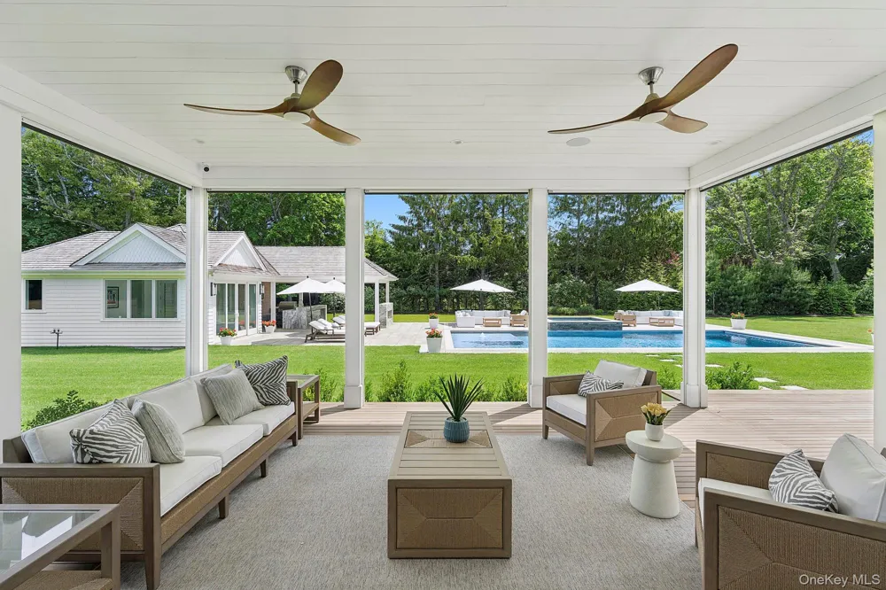 4 Heatherwood Lane Quogue, NY 11959