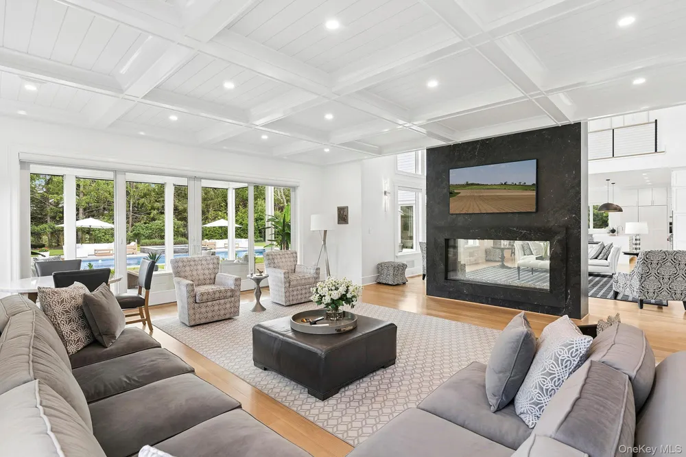 4 Heatherwood Lane Quogue, NY 11959