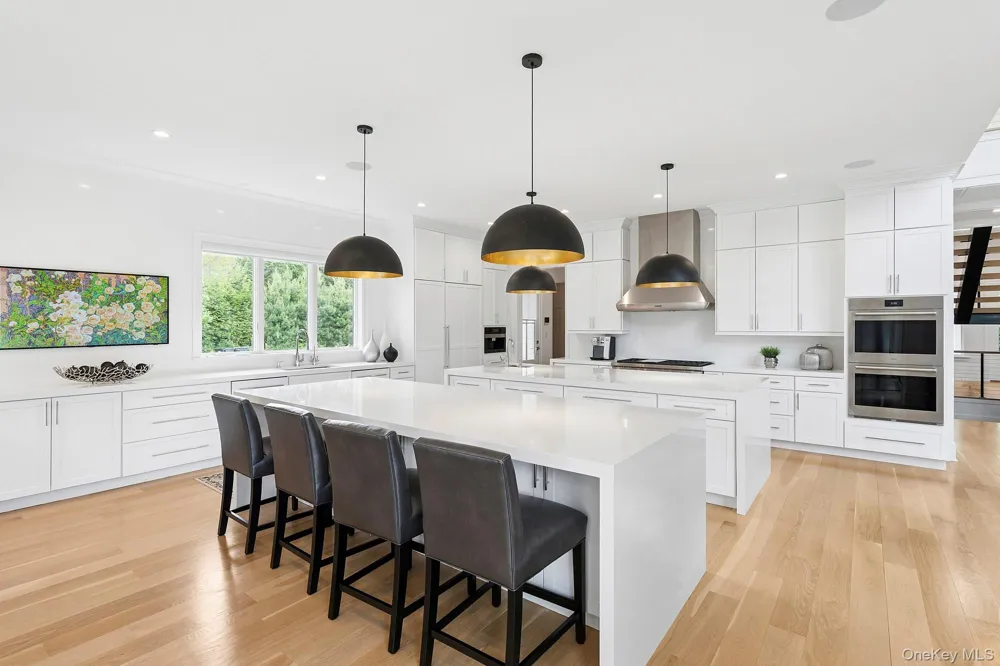 4 Heatherwood Lane Quogue, NY 11959