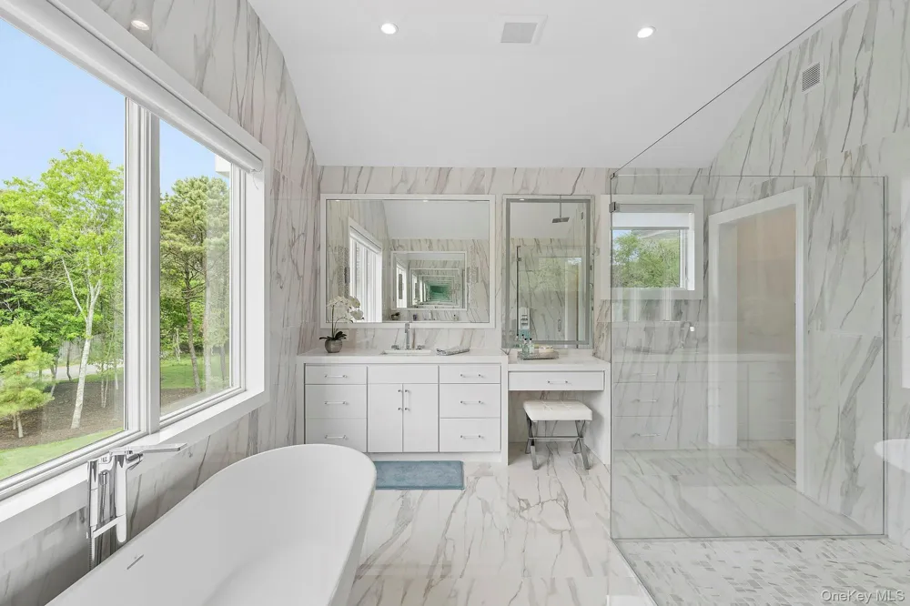 4 Heatherwood Lane Quogue, NY 11959