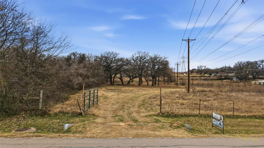 5746 Eden Road Kennedale, TX 76060