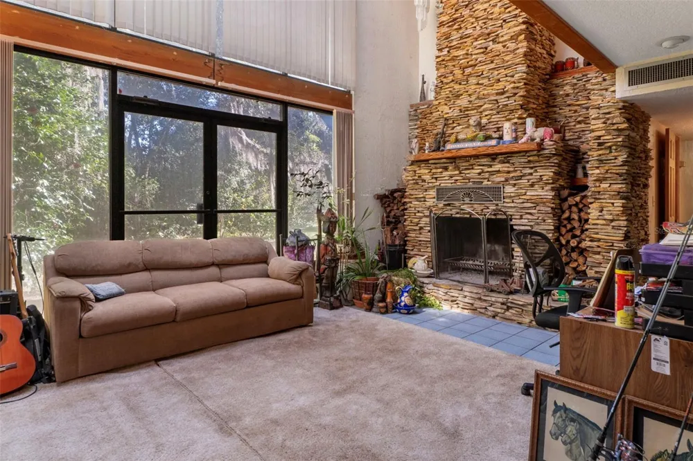 27910 DEBBIE ROAD Okahumpka, FL 34762
