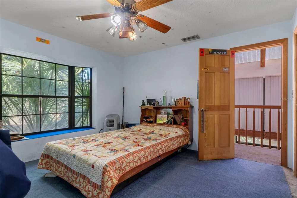 27910 DEBBIE ROAD Okahumpka, FL 34762