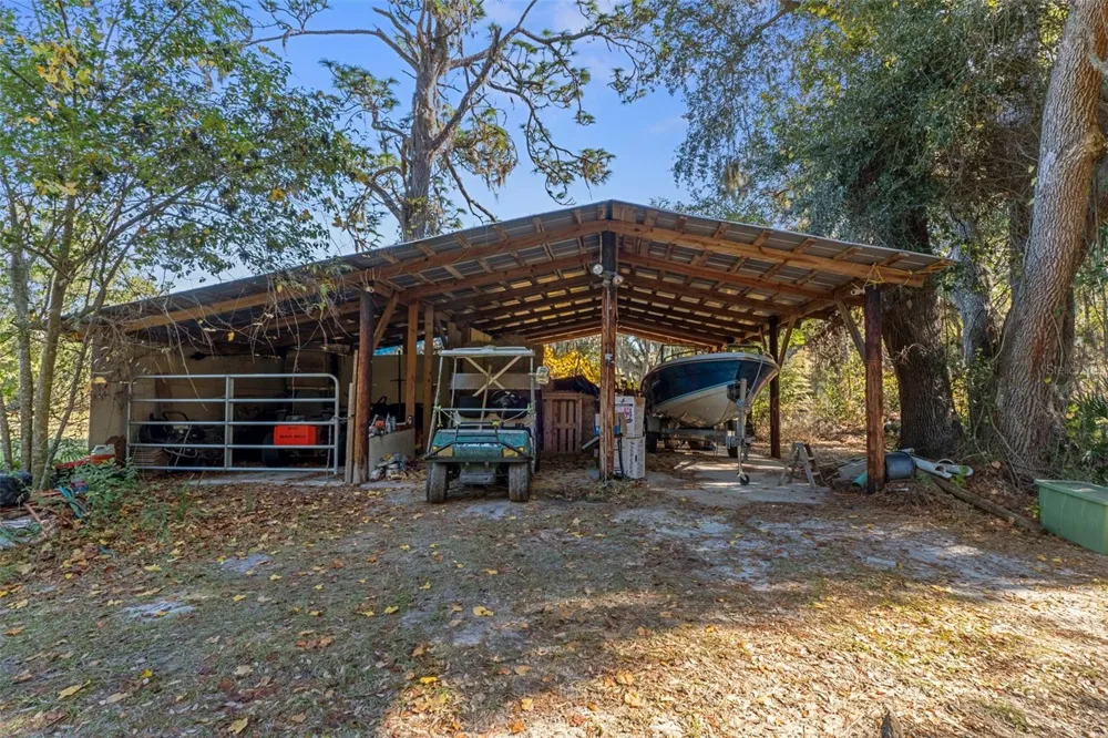 27910 DEBBIE ROAD Okahumpka, FL 34762
