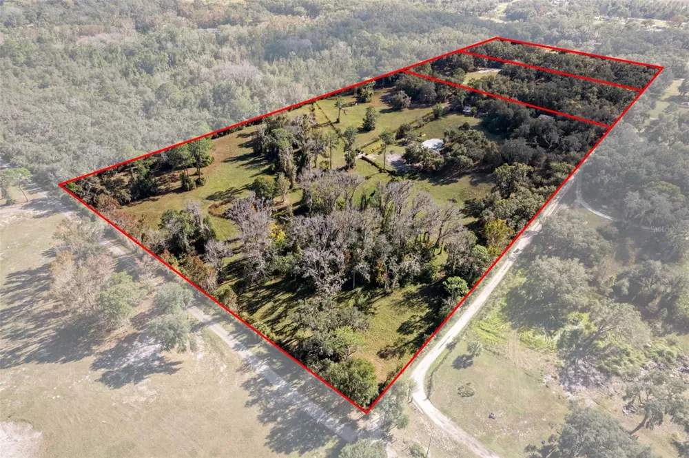 27910 DEBBIE ROAD Okahumpka, FL 34762