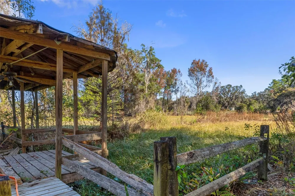 27910 DEBBIE ROAD Okahumpka, FL 34762