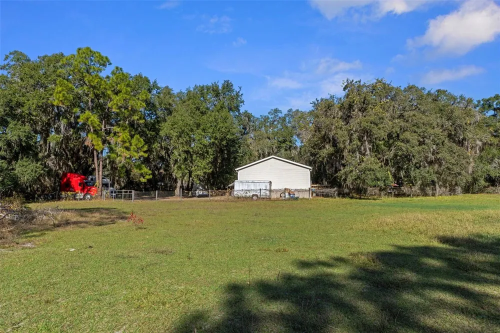 27910 DEBBIE ROAD Okahumpka, FL 34762
