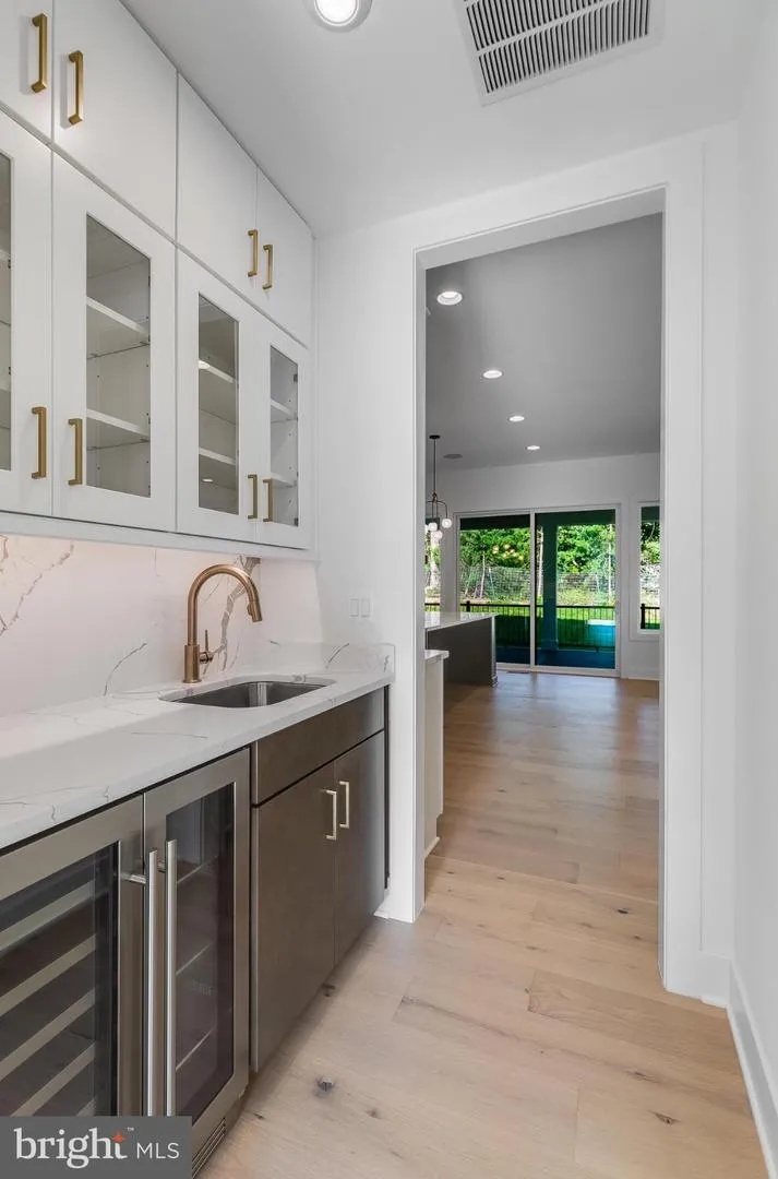 9209 FRANKS POINT LANE Lorton, VA 22079