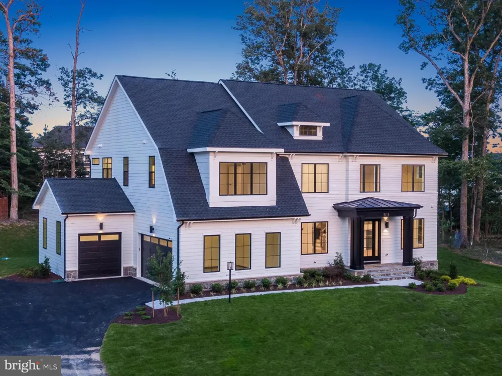 9209 FRANKS POINT LANE Lorton, VA 22079