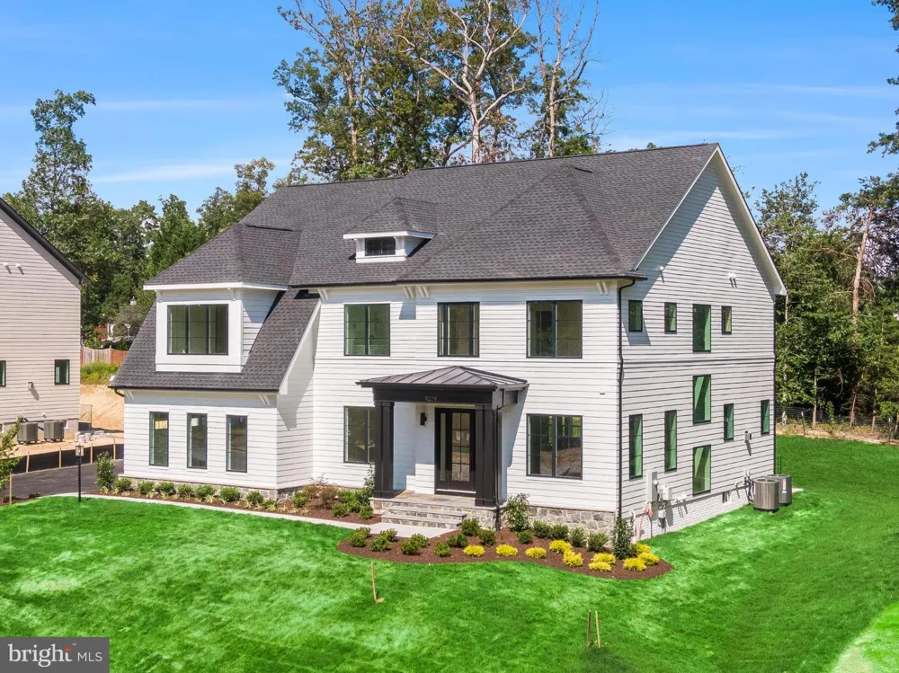 9209 FRANKS POINT LANE Lorton, VA 22079