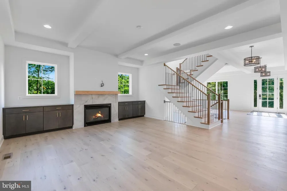 9209 FRANKS POINT LANE Lorton, VA 22079