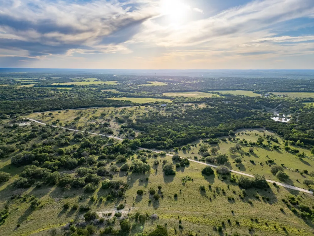 1052 PR 4405 Kempner, TX 76539