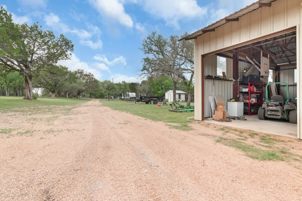 1052 PR 4405 Kempner, TX 76539