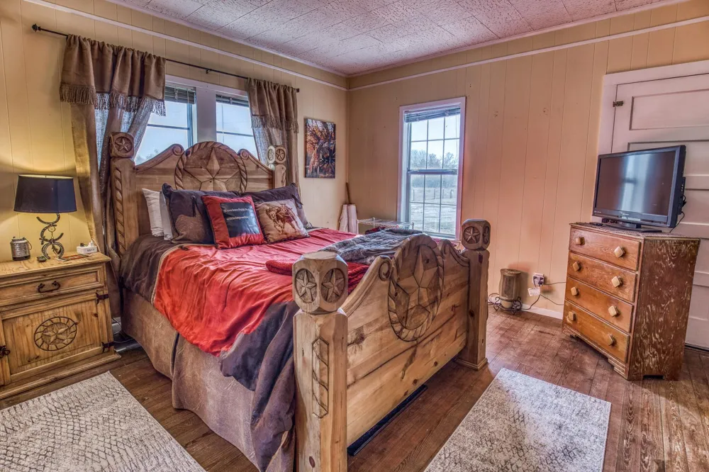 9354 Fm 2780 Burton, TX 77835