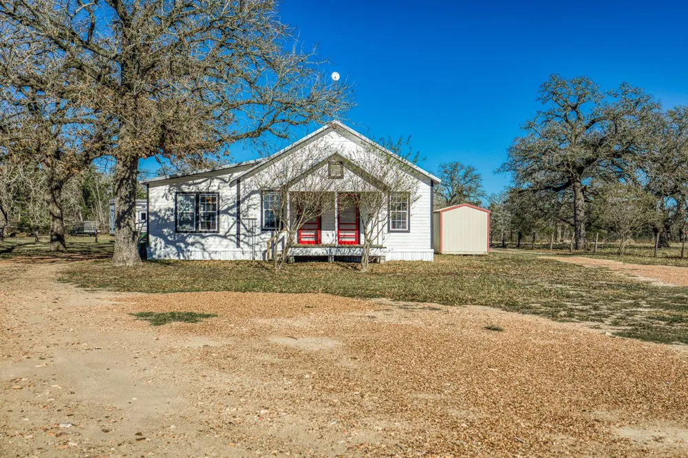 9354 Fm 2780 Burton, TX 77835
