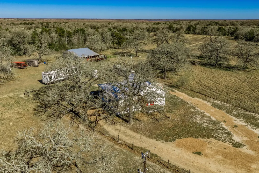 9354 Fm 2780 Burton, TX 77835