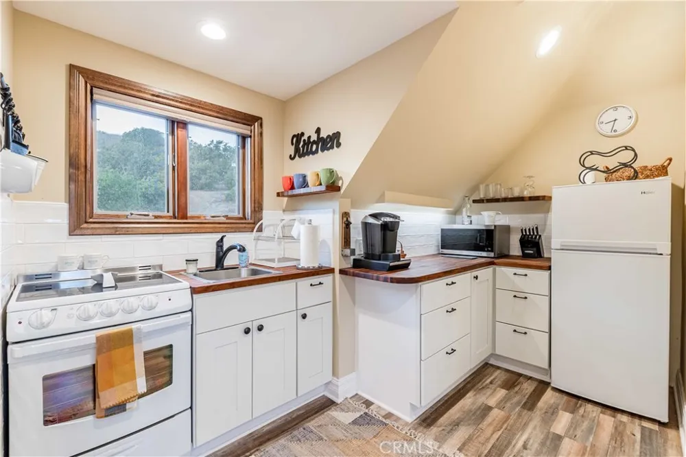 26525 Carancho Road Temecula, CA 92590