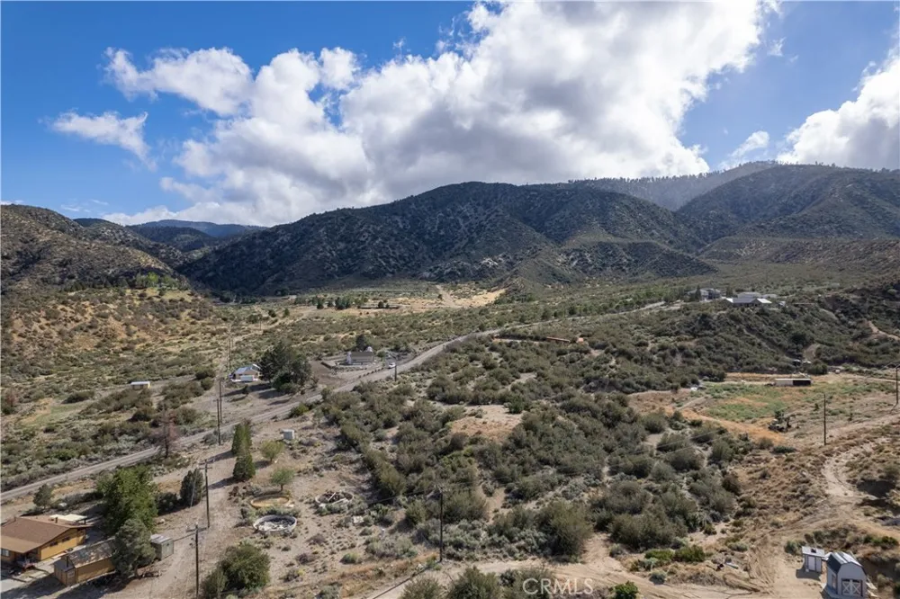 8160 Green Road Pinon Hills, CA 92372