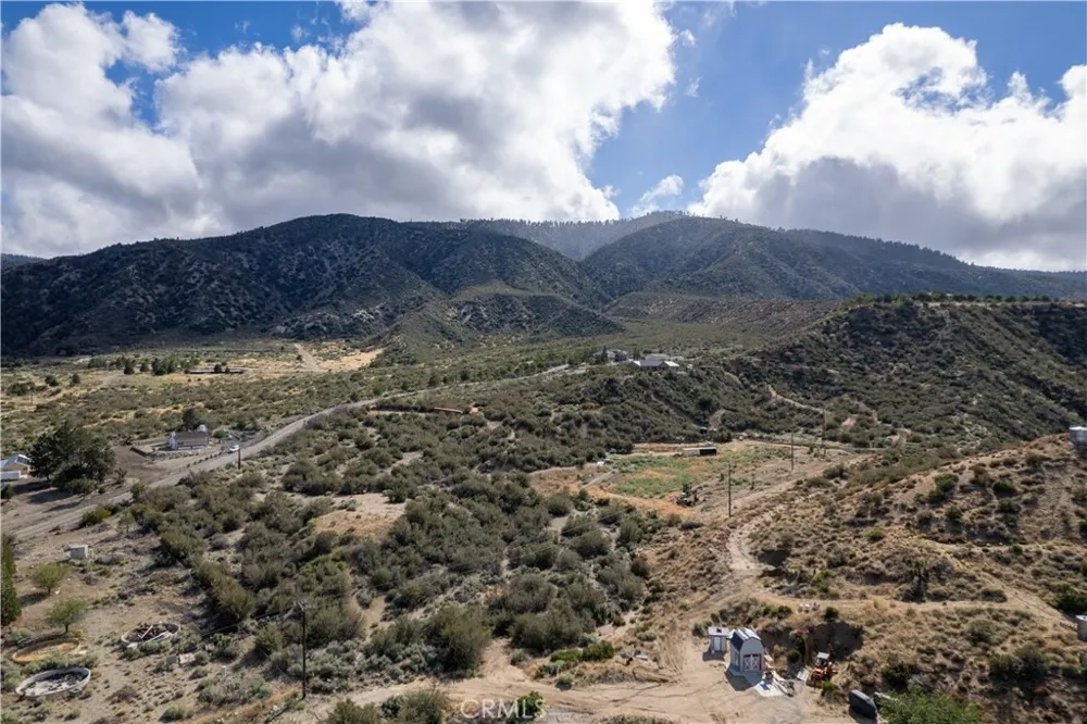 8160 Green Road Pinon Hills, CA 92372