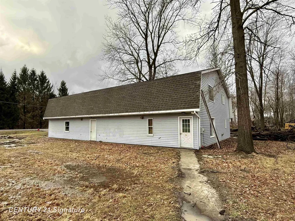 11890 Swan Creek Road Swan Creek Township, MI 48609