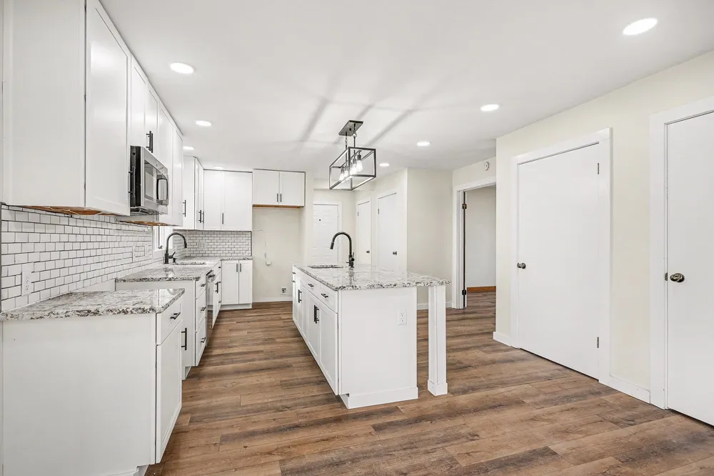 6386 E Washington Hamilton Township, MI 48847