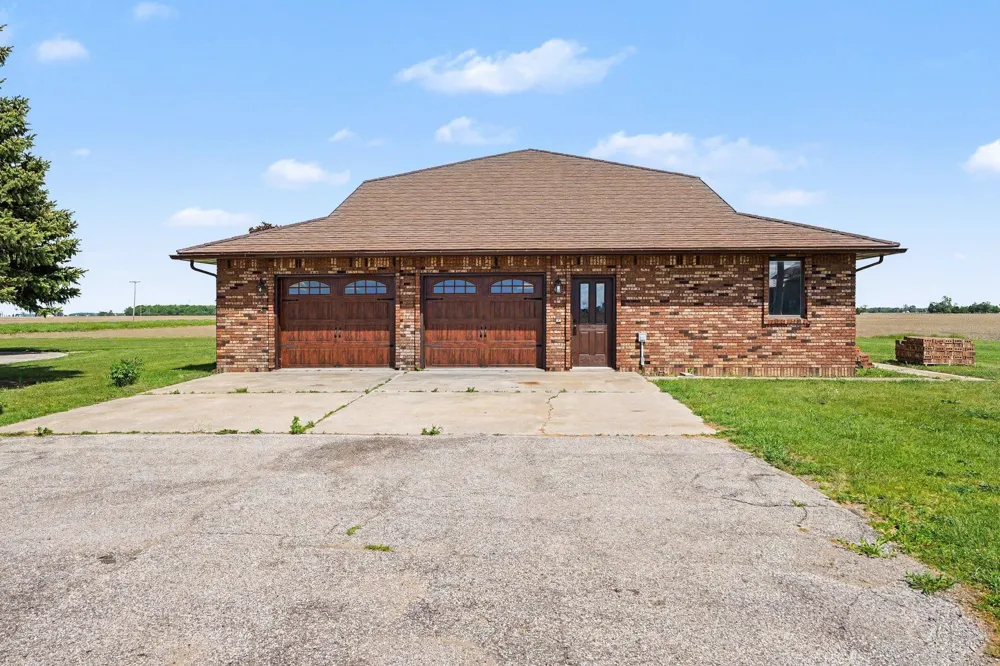 6386 E Washington Hamilton Township, MI 48847