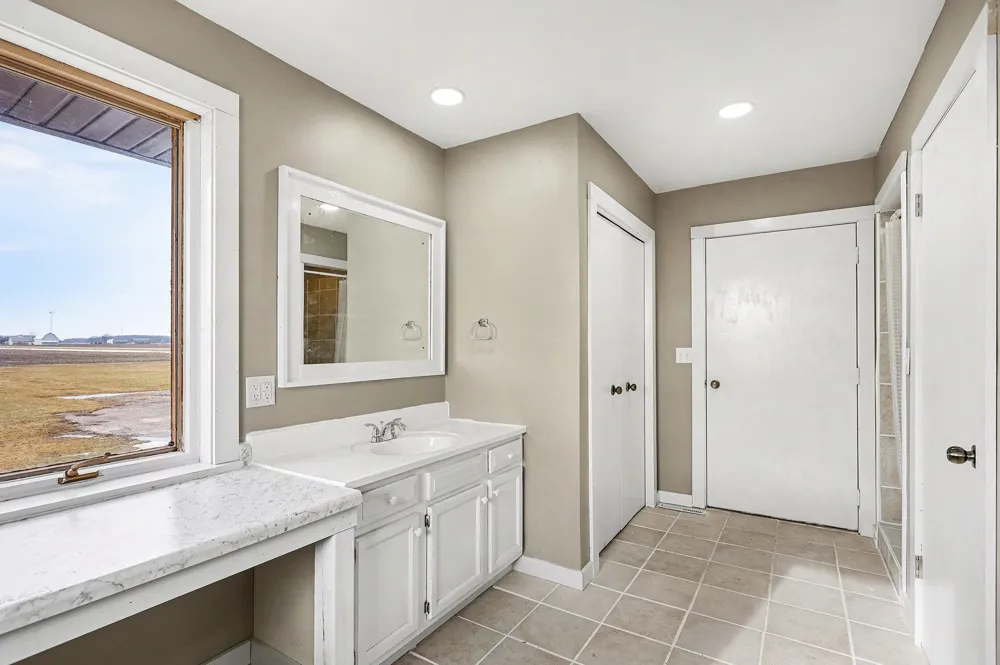 6386 E Washington Hamilton Township, MI 48847